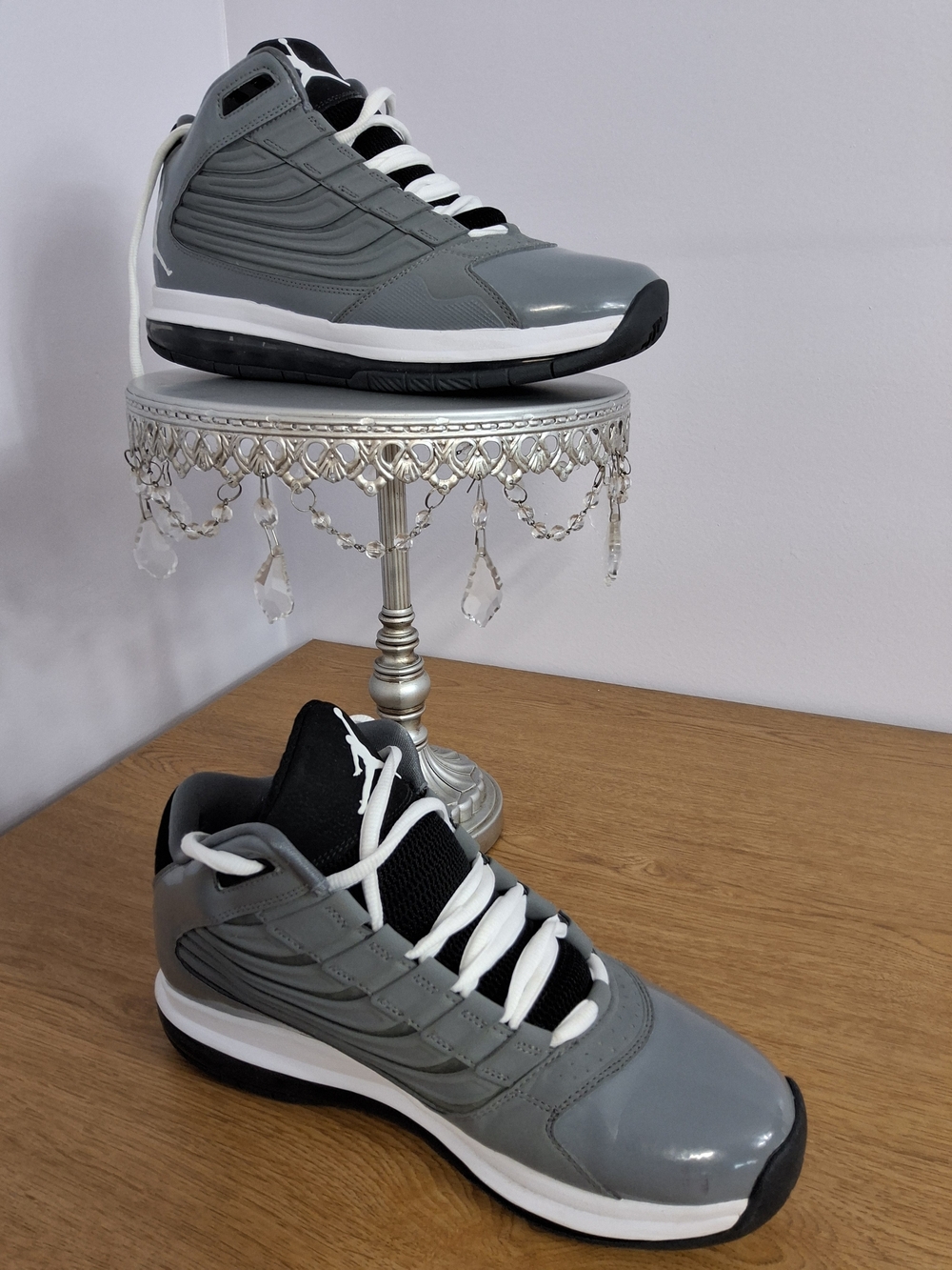 Nike Air Jordans 467893-002 Gray and Black Men's High-Top Sneakers Size 8
